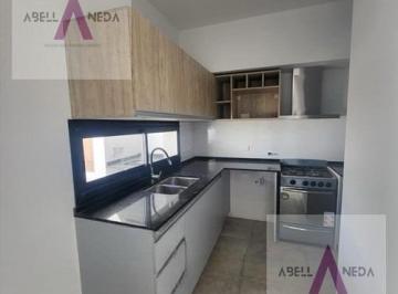 Casa · 165m² · 5 Ambientes · 1 Cochera · Dúplex en Venta con Renta - 3 Dorm. - Facilidades de Pago