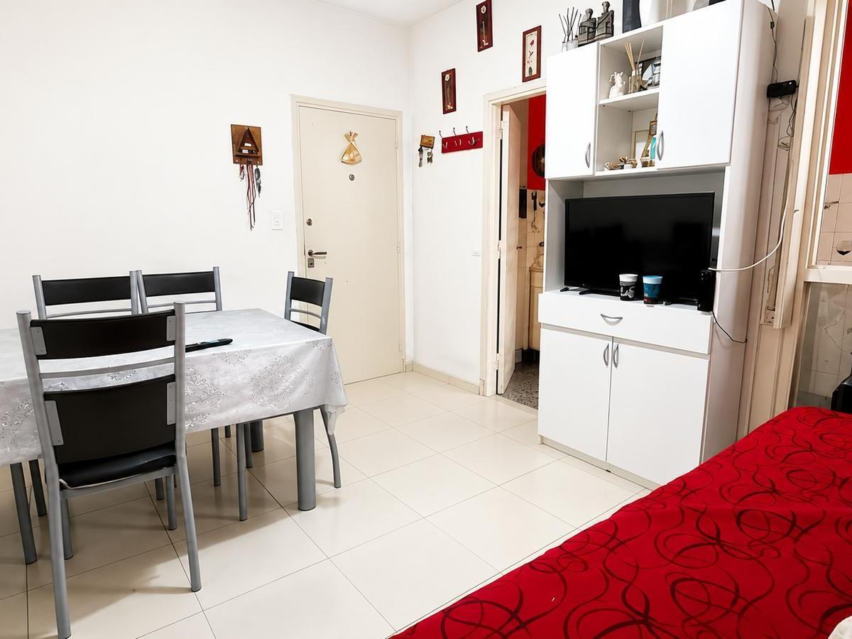 Depto 2 amb, 40m² en 5º piso al contrafrente — Güemes