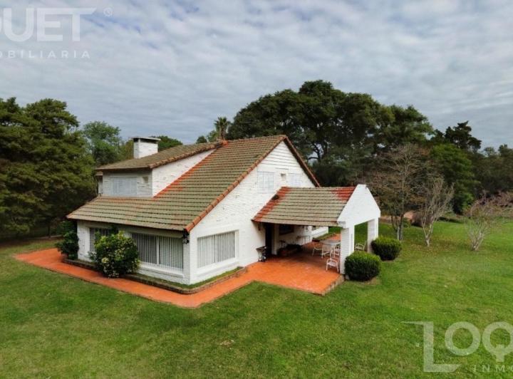 Casa en venta en Ciudad de Santa Fe · 6 ambientes
