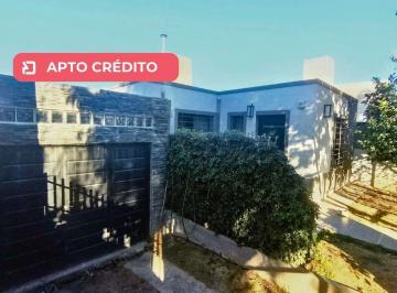 APTO CRÉDITO.jpg · Venta Casa 2 Dorm. Pileta La Calera Córdoba