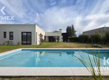 Casa · 223m² · 4 Ambientes · 1 Cochera · Venta Casa Area 60 La Victoria 3 Dorm.