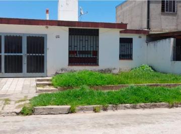 Casa de 3 ambientes, Córdoba · Venta Casa 3 Dorm. Barrio Los Granados Apta Credito