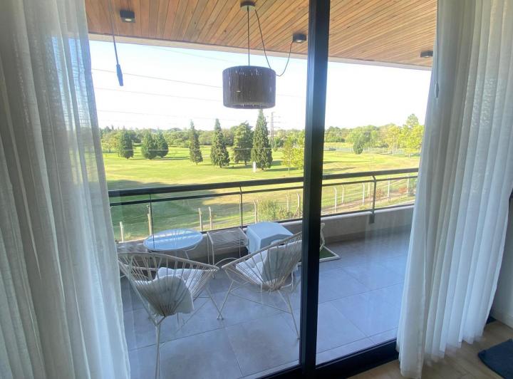 Departamento · 100m² · 8 Ambientes