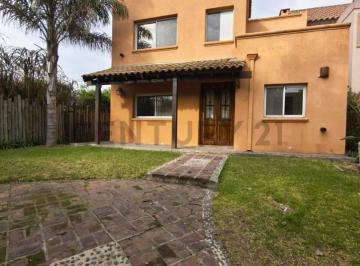 Casa · 140m² · 4 Ambientes · 2 Cocheras · Alquiler Casa - Tigre - Barrio Los Alamos