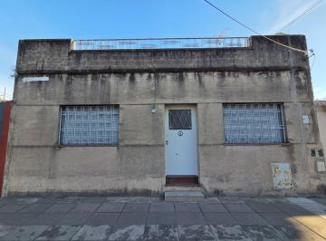 ITA-ITA-88_2 · Casa 4 Ambientes. | San Pedrito Al 2700