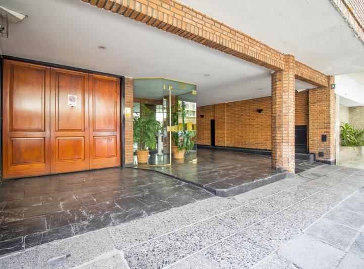 Departamento · 160m² · 4 Ambientes · 1 Cochera