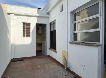 PH de 2 ambientes, La Matanza · Casa PH 2 Amb Al Frente con Patio