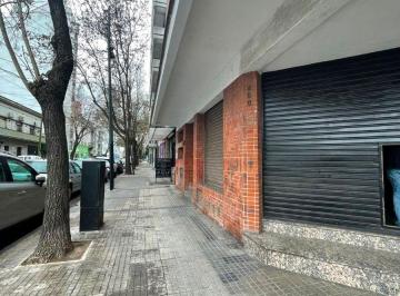 Local comercial de 2 ambientes, La Plata · Local de 90 m² en Alquiler en La Plata