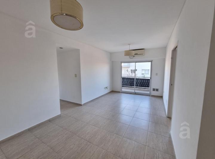 Departamento en alquiler en Villa Ballester · 3 ambientes