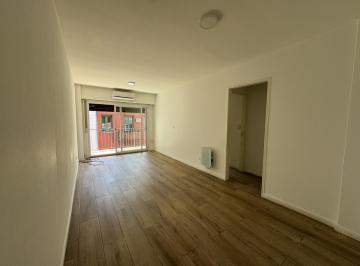 Departamento · 60m² · 3 Ambientes · 3 Ambientes con Balcon - Luminoso - Centro - Alquiler