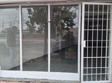 Local comercial , Luzuriaga · Alquiler Local Comercial