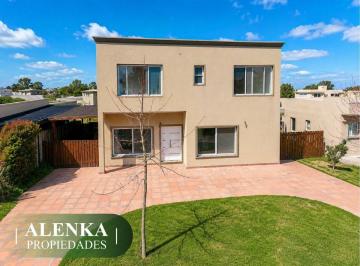 Casa de 4 ambientes, Pilar · Casa en Venta en Barrio San Ramiro - Pilar del Este | Alenka Propiedades