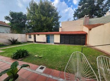 Casa de 4 ambientes, San Isidro · Excelente Chalet de 2 Dorm. en Alquiler en La Mejor Zona de Beccar