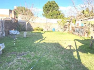 Casa · 100m² · 4 Ambientes · 1 Cochera · Chalet Sobre Lote 11 X 35, 3 Dorm., Gran Parque, Cochera - Villa Adelina