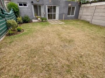 Casa · 200m² · 2 Dormitorios · Casa en Alvear