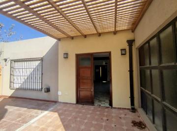 Casa · 100m² · 3 Ambientes · 4 Cocheras · Alquiler Casa Quincho Pileta Jose C Paz