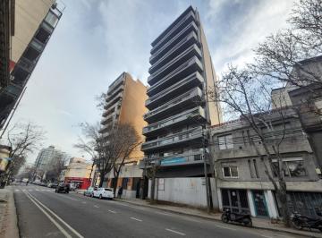 Departamento · 48m² · 2 Ambientes · Venta Departamento de 1 Dormitorio a Estrenar en Lourdes con Calidad y Diseño