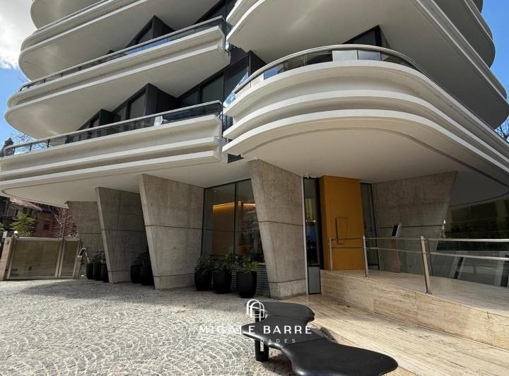 Departamento en alquiler en La Lucila · 4 ambientes