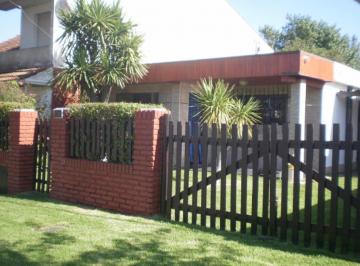 Casa · 90m² · 3 Ambientes · Casa 3 Ambientes con Gran Parque