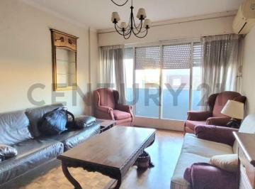 Departamento · 104m² · 4 Ambientes · 1 Cochera · Venta Apartamento 3 Dorm. Pocitos Nuevo Al Frente con Garaje