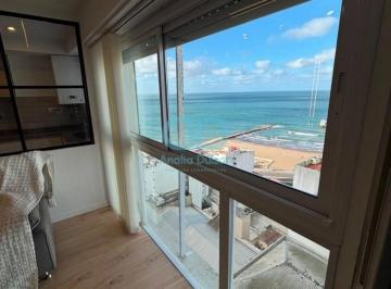 Departamento · 59m² · 3 Ambientes · Venta Tres Ambientes C/ Balcon y Vista Al Mar