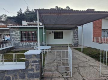 Casa · 120m² · 4 Ambientes · 2 Cocheras · Alquiler Rio Ceballos - Casa 3 Dorm. - Jardin - Patio