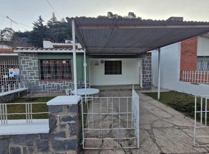 Casa · 120m² · 4 Ambientes · 2 Cocheras