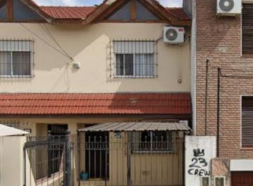 Casa · 92m² · 3 Ambientes · 1 Cochera · Alquiler Casa 3 Amb. Garaje Parque Jose C Paz