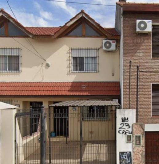 Casa en alquiler en Jose C Paz · 3 ambientes