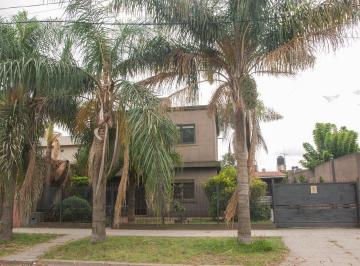 Casa · 110m² · 4 Ambientes · 2 Cocheras · Casa en Venta Dos Plantas 4 Amb Castelar Cochera