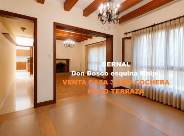 Casa · 208m² · 3 Ambientes · 2 Cocheras · Venta Casa 3 Amb Cochera Patio Terraza Bernal