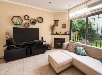 Casa · 180m² · 4 Ambientes · 2 Cocheras · Venta Casa 4 Ambientes Berazategui Apta Credito