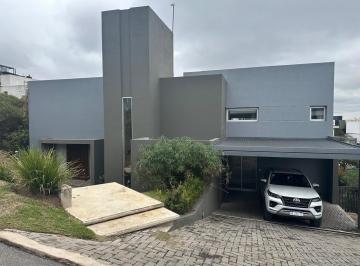 c42f2c94-7184-4646-a393-5d1b0871397b.jpeg · Vendo Casa Moderna en La Rufina. 4 Dorm. Pileta