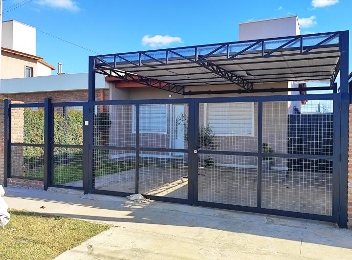 Casa en alquiler en Funes City