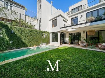 Casa · 345m² · 7 Ambientes · 1 Cochera · Venta Hermosa Casa Reciclada - Piscina, Jardin y Parrilla - 345 m² - Belgrano R
