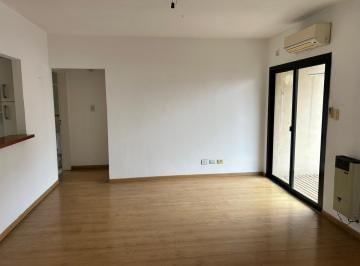 Departamento de 2 ambientes, Villa Urquiza · 2 Amb Cochera Dueño Vestidor Amplio Luminoso Semipiso