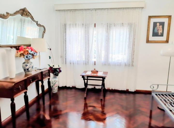 PH · 193m² · 6 Ambientes · 1 Cochera
