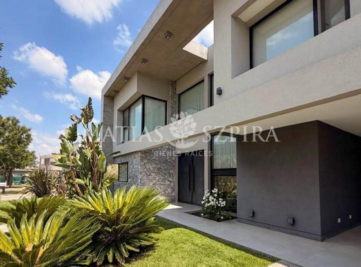 Casa en venta en Terravista · 5 ambientes