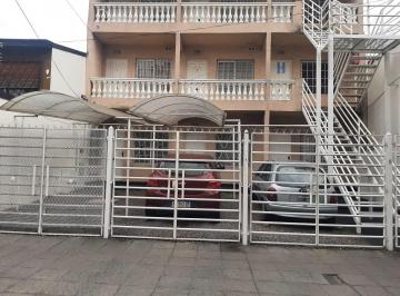 Departamento de 2 ambientes, Morón · Departamento 2 Ambientes con Patio y Cochera