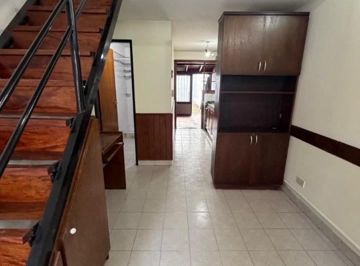 Casa en alquiler en Ramos Mejia · 2 ambientes