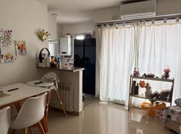 Departamento · 52m² · 2 Ambientes · 1 Cochera · Alquiler Departamento 2 Ambientes Bernal