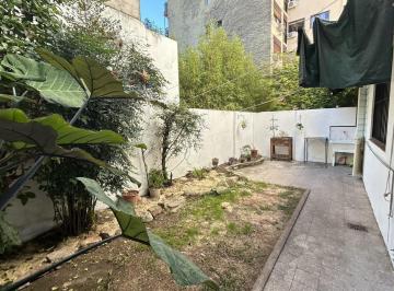 Departamento · 52m² · 2 Ambientes · Alquiler PH en Coghlan, con Patio Propio, Planta Baja