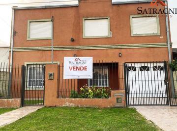 Casa · 99m² · 3 Ambientes · 1 Cochera · Venta de Casa Coronel Brandsen