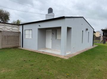 Casa · 85m² · 3 Ambientes · 1 Cochera · Venta/casa/inversión o Vivienda Propia/lehmann