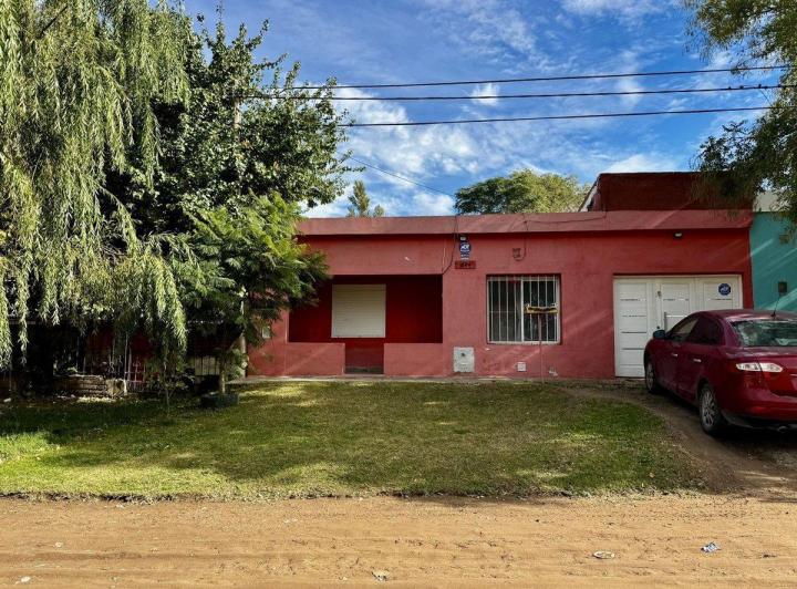 Casa en alquiler en Bahia Blanca · 4 ambientes