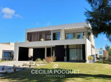 Casa · 270m² · 5 Ambientes · 2 Cocheras · Casa en Venta Barrio Principado Canning Al Lago