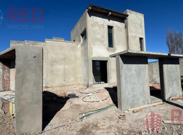 Casa · 190m² · 5 Ambientes · 2 Cocheras · Vende Casa 3 Dorm. Barrio Tierra Mansa