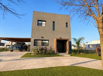 Casa · 174m² · 4 Ambientes · 2 Cocheras · Casa en Venta en Barrio Privado San Pablo, Pilar.