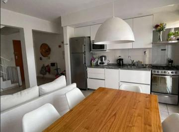 PH · 70m² · 3 Ambientes · PH. 3 Amb. con Terraza, Balcones y Parrilla.