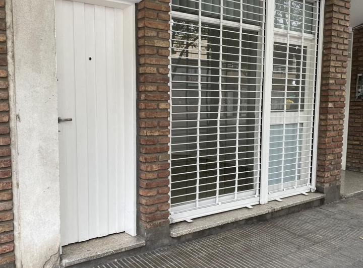Local en alquiler en Rosario · 2 ambientes